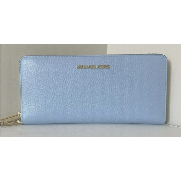 New Michael Kors Jet Set Large Travel Continental Wallet Leather Pale Blue - Picture 1 of 5